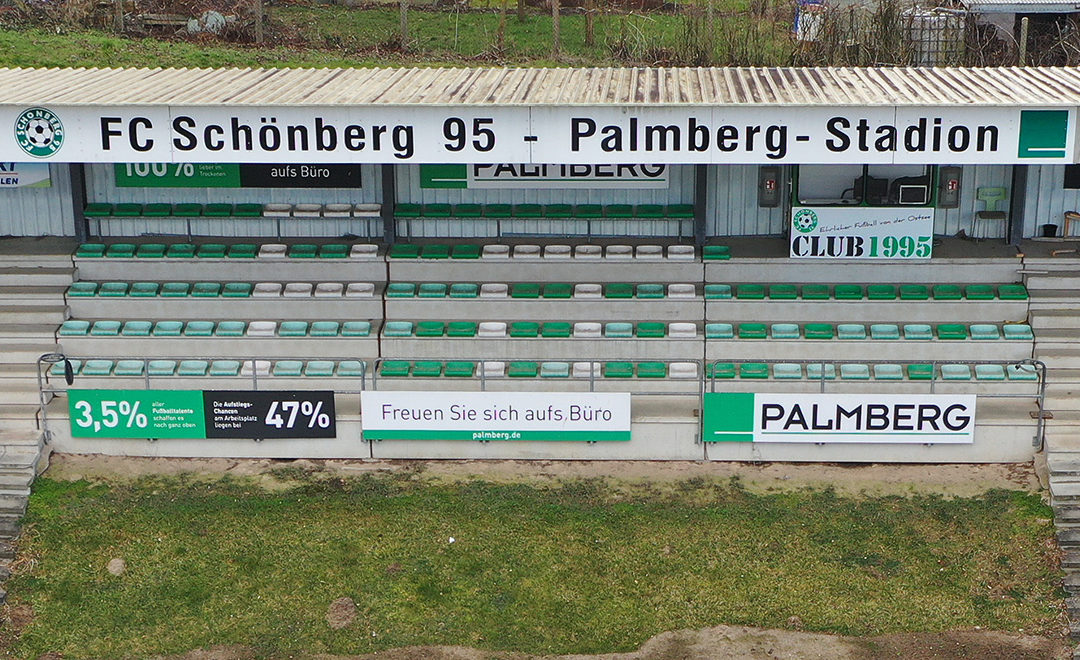 Maurine-Kicker spielen weiterhin im PALMBERG-Stadion