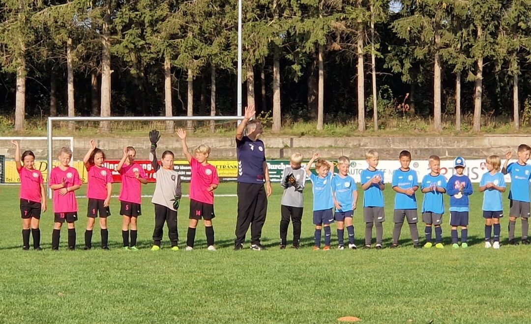 Gelungener Auftakt für die Mädchenmannschaft (F-Juniorinnen)